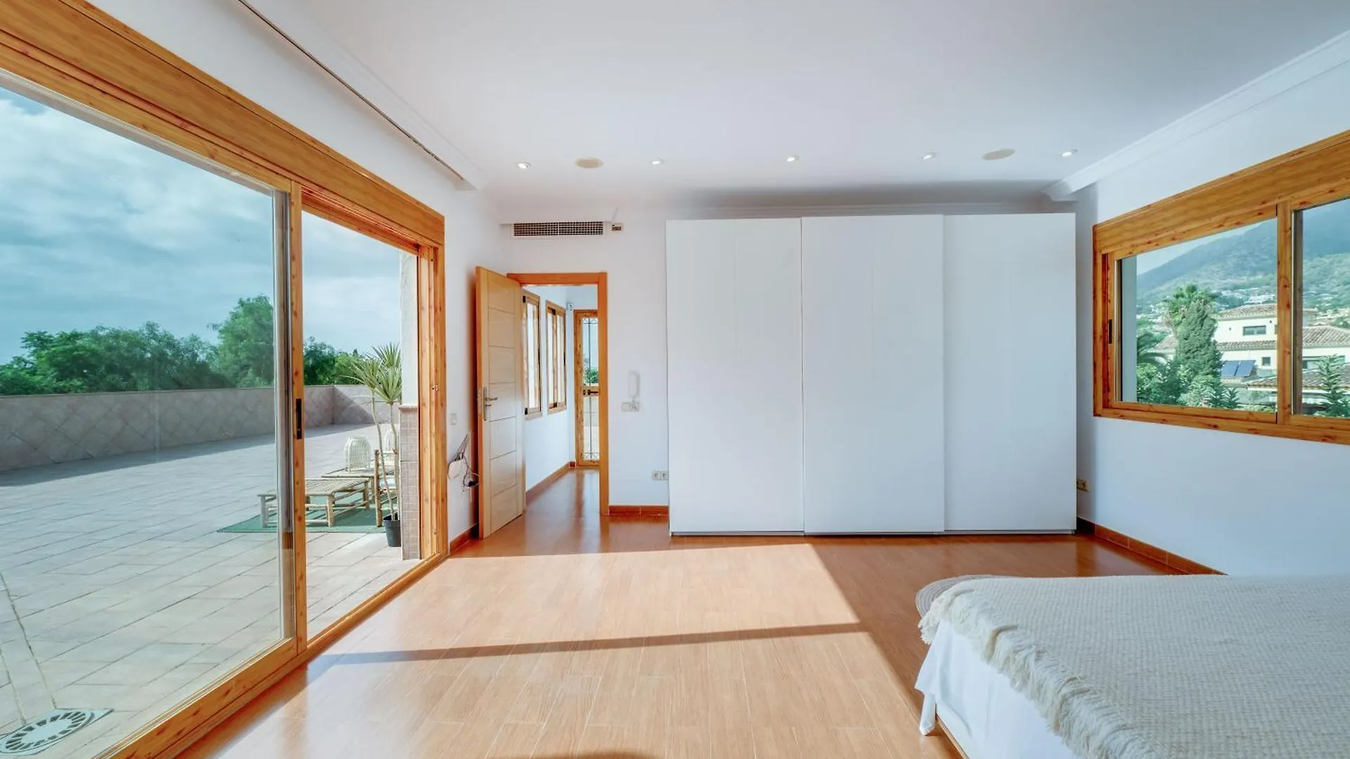 Lxr Villa Mirador Del Sur 5Hab Vistas Al Mar Marbella
